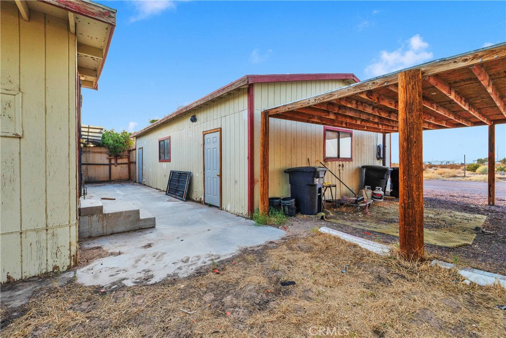 33445 Newberry Road Newberry Springs, CA 92365 - Photo 43 of 57