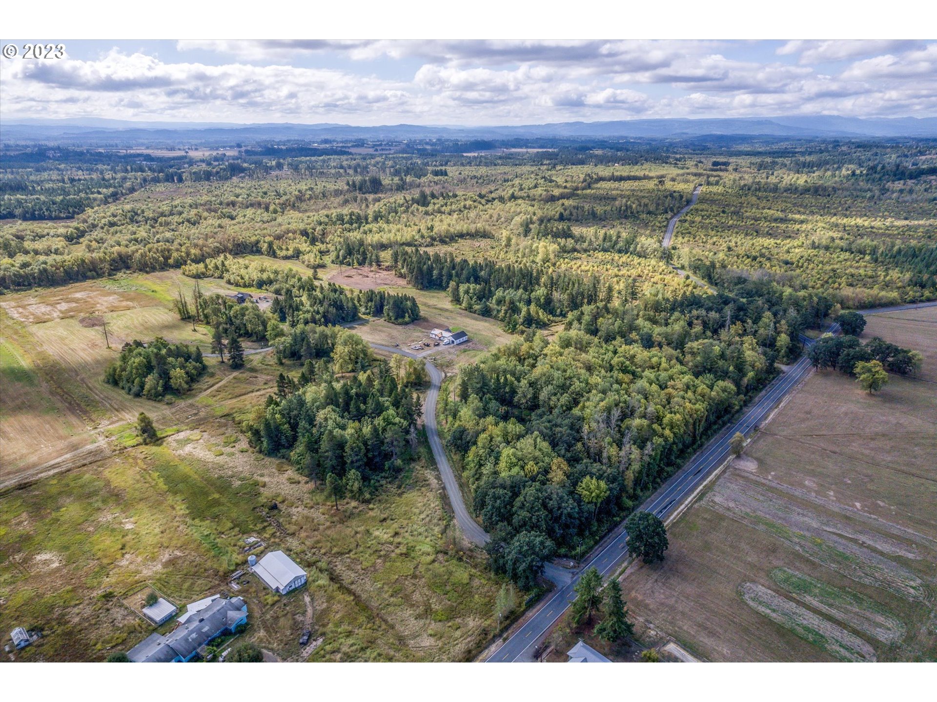 128 Lacamas Lane Winlock, WA 98596 - Photo 26 of 26 a view of a city with an outdoor space