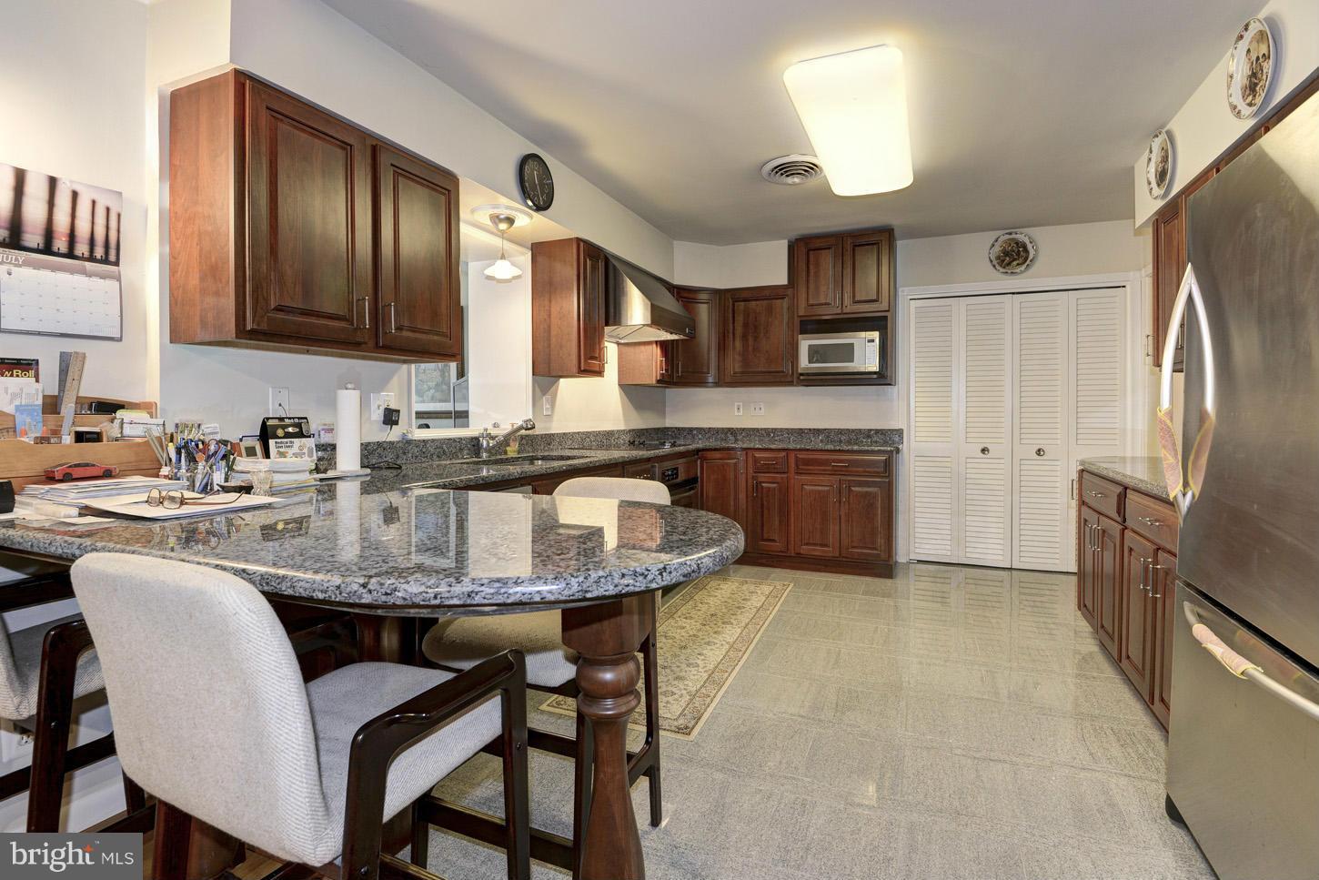 1812 Birch Road McLean, VA 22101 - Photo 11 of 30 Kitchen