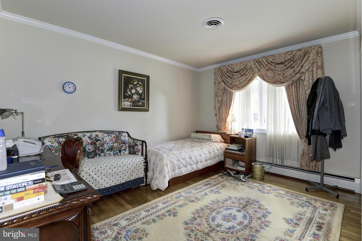 1812 Birch Road McLean, VA 22101 - Photo 21 of 30 Bedroom
