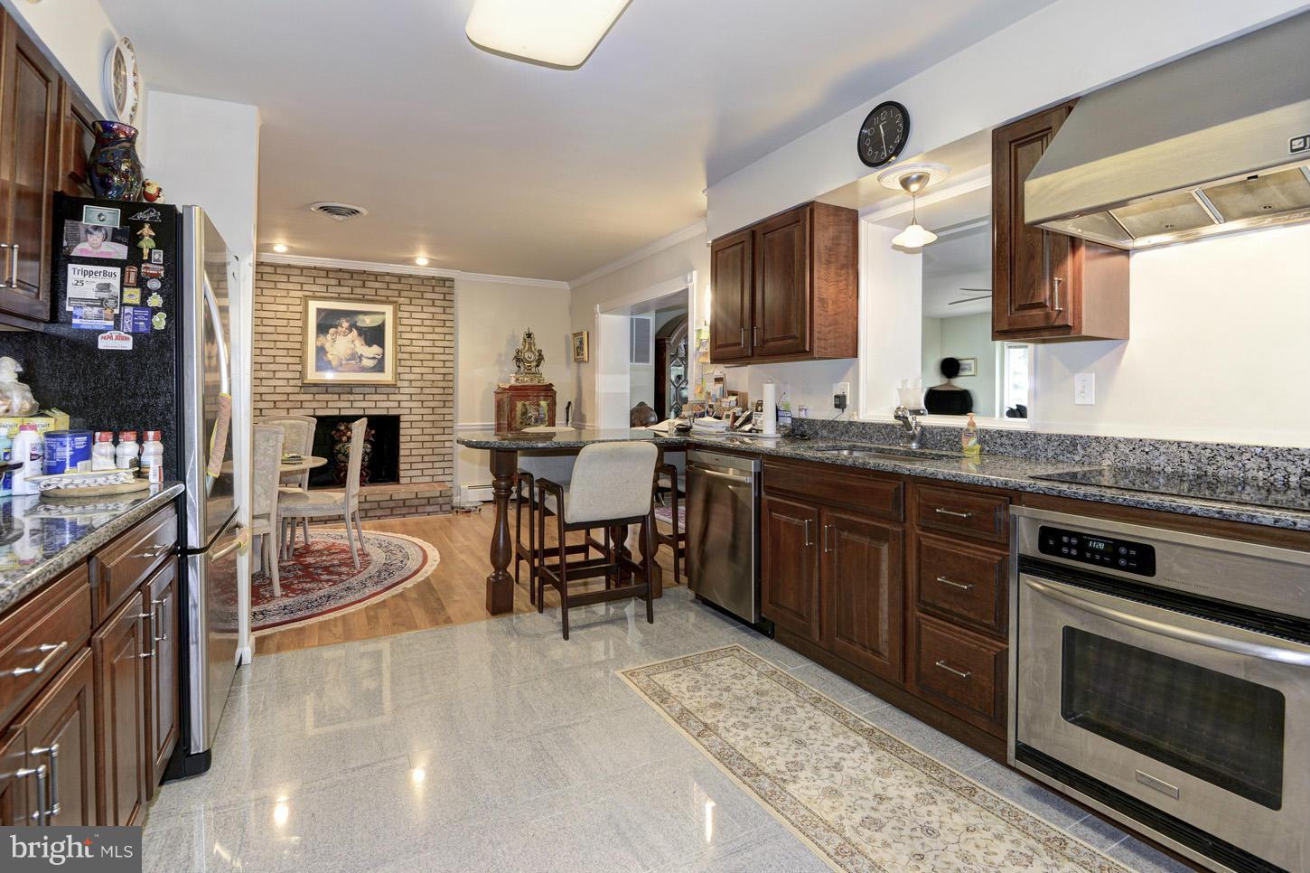 1812 Birch Road McLean, VA 22101 - Photo 9 of 30 Kitchen