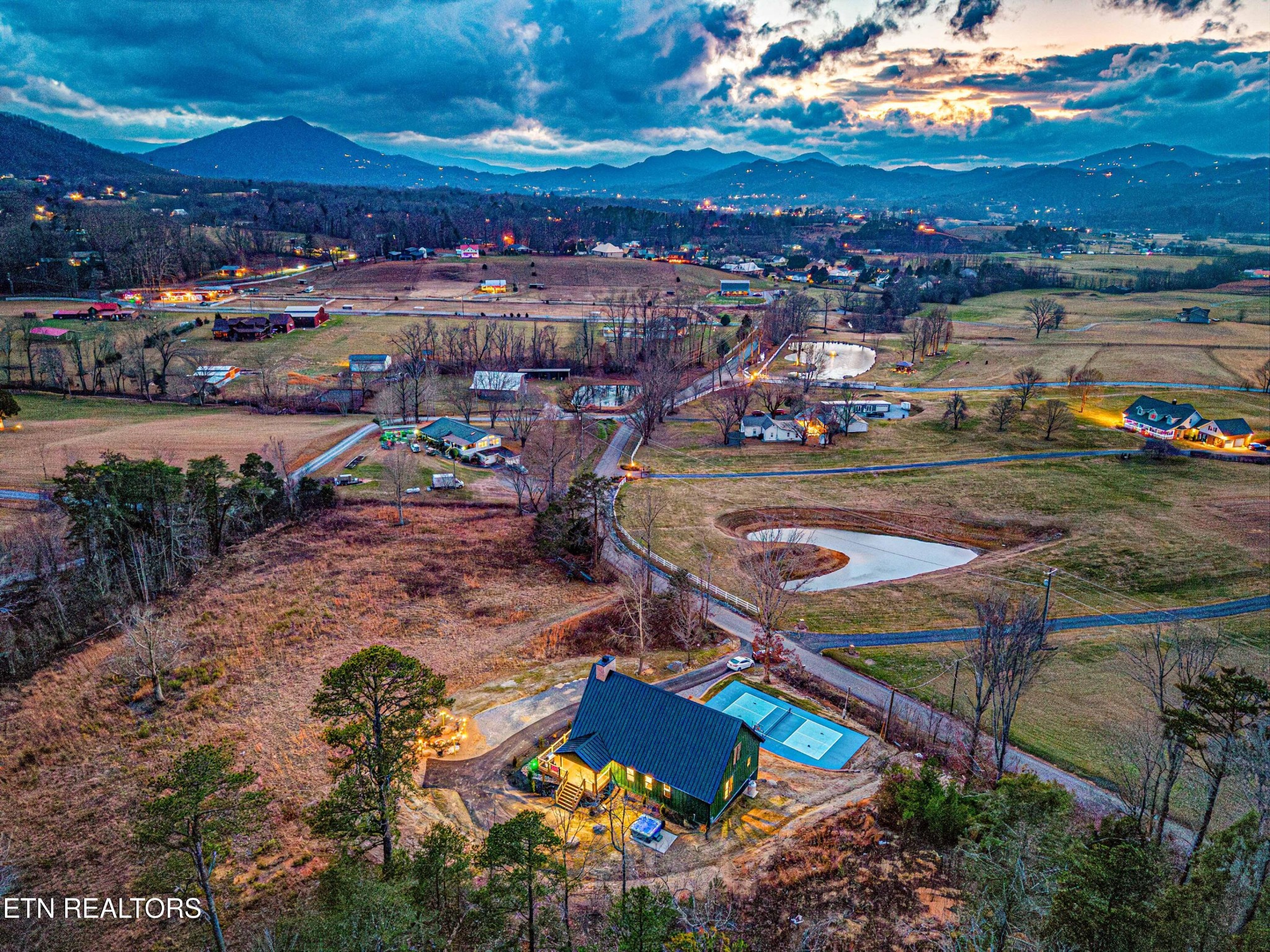 2773 Clabo Road Sevierville, TN 37862 - Photo 42 of 49 Gallery Image 42
