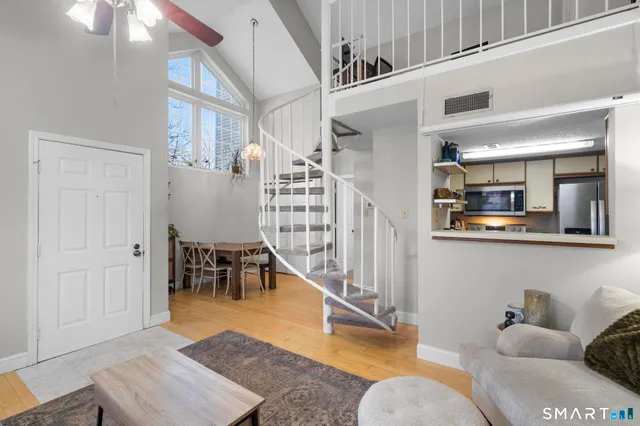 $179,000 | 301 Carriage Crossing Lane, Unit 301, Middletown, CT 06457