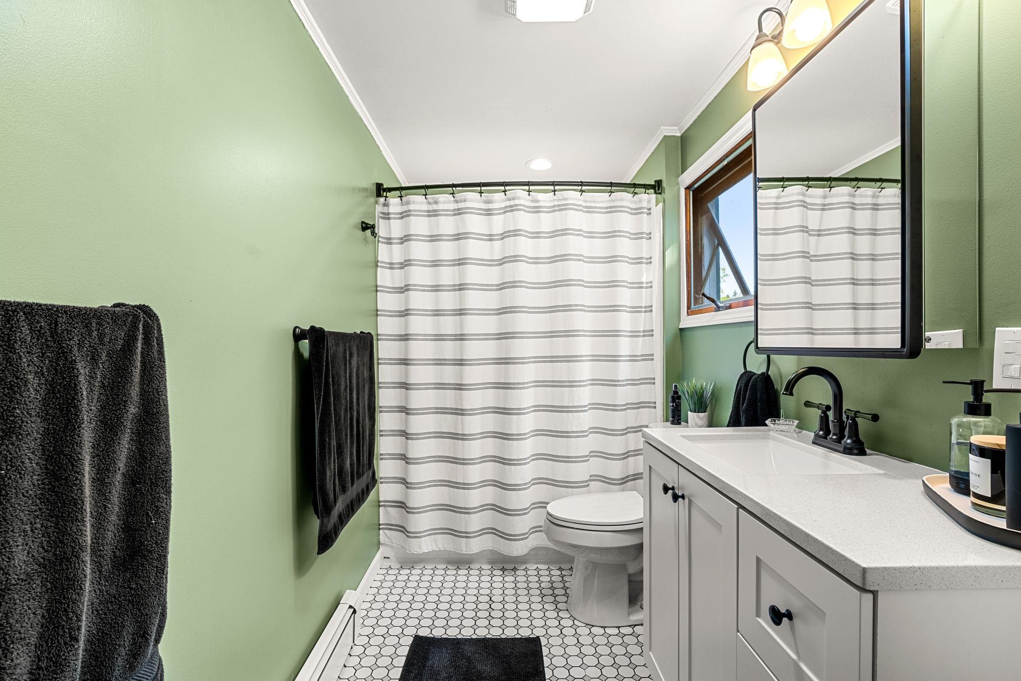 18 Adams Avenue Rochester, NH 03867 - Photo 20 of 34 Gallery Image 20