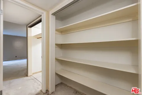 $799,000 | 848 North Kings Road, Unit 208, West Hollywood, CA 90069