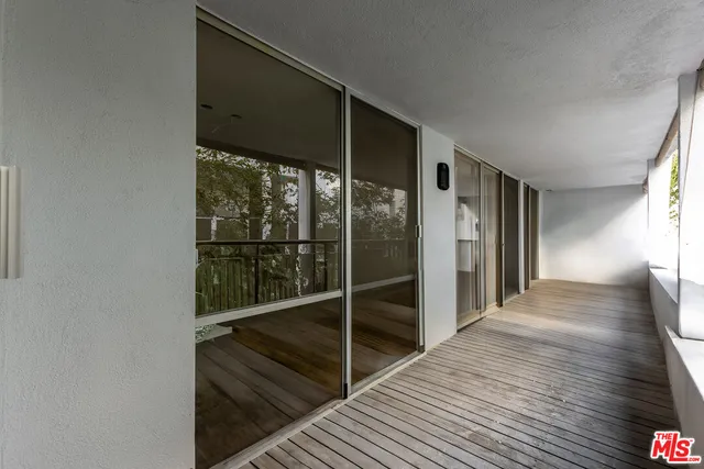 $799,000 | 848 North Kings Road, Unit 208, West Hollywood, CA 90069