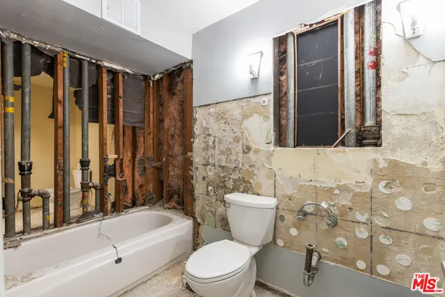 $799,000 | 848 North Kings Road, Unit 208, West Hollywood, CA 90069