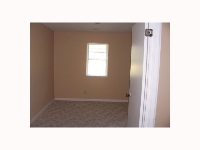 17244 Proper Road Mount Vernon, OH 43050 - Photo 10 of 12