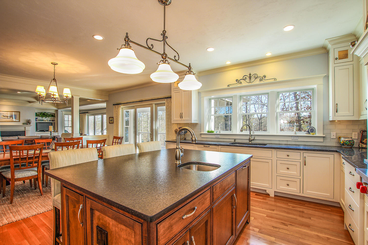 342-352 Monomoscoy Road Mashpee, MA 02649 - Photo 7 of 42 342-352 Monomoscoy Rd