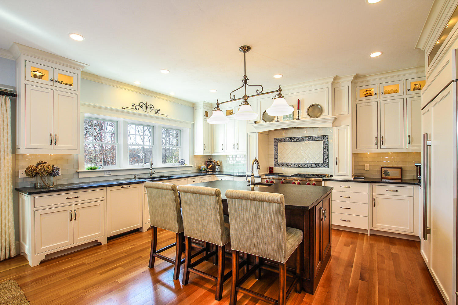 342-352 Monomoscoy Road Mashpee, MA 02649 - Photo 8 of 42 342-352 Monomoscoy Rd