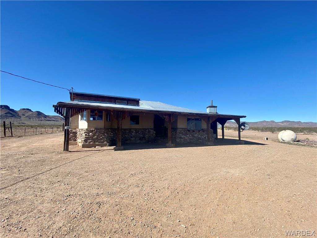 1065 Dewey Road Golden Valley, AZ 86413 - Photo 1 of 13