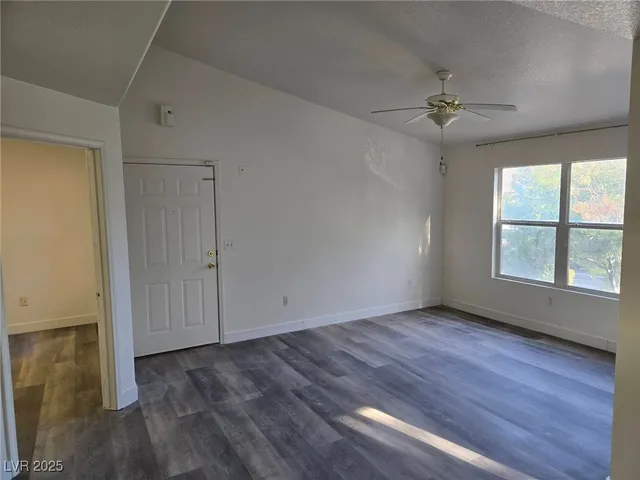 $1,400 | 555 East Silverado Ranch Boulevard, Unit 2005, Las Vegas, NV 89183