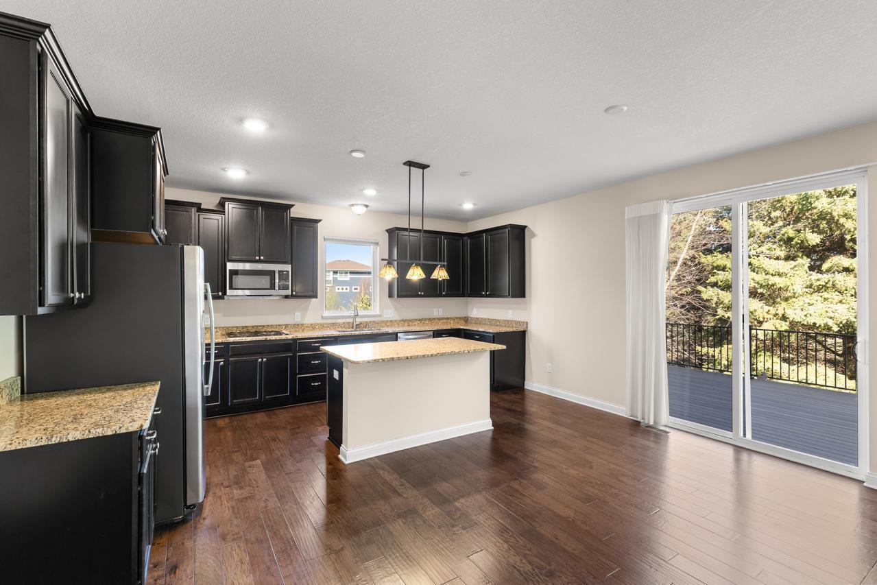 9704 Emerson Court Eden Prairie, MN 55347 - Photo 4 of 51