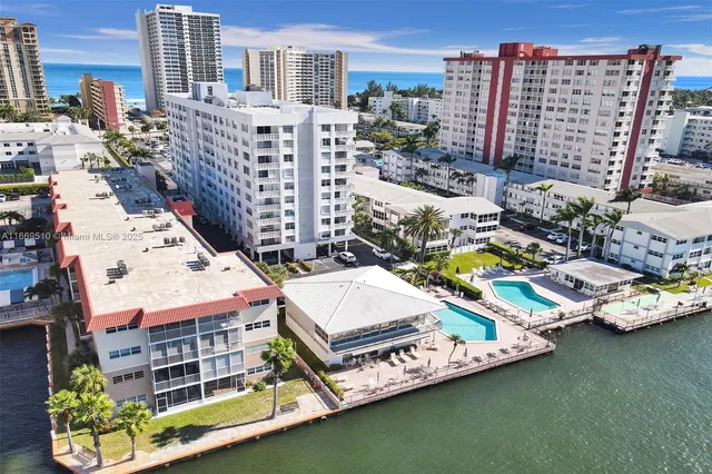a picture of city view with outdoor seating