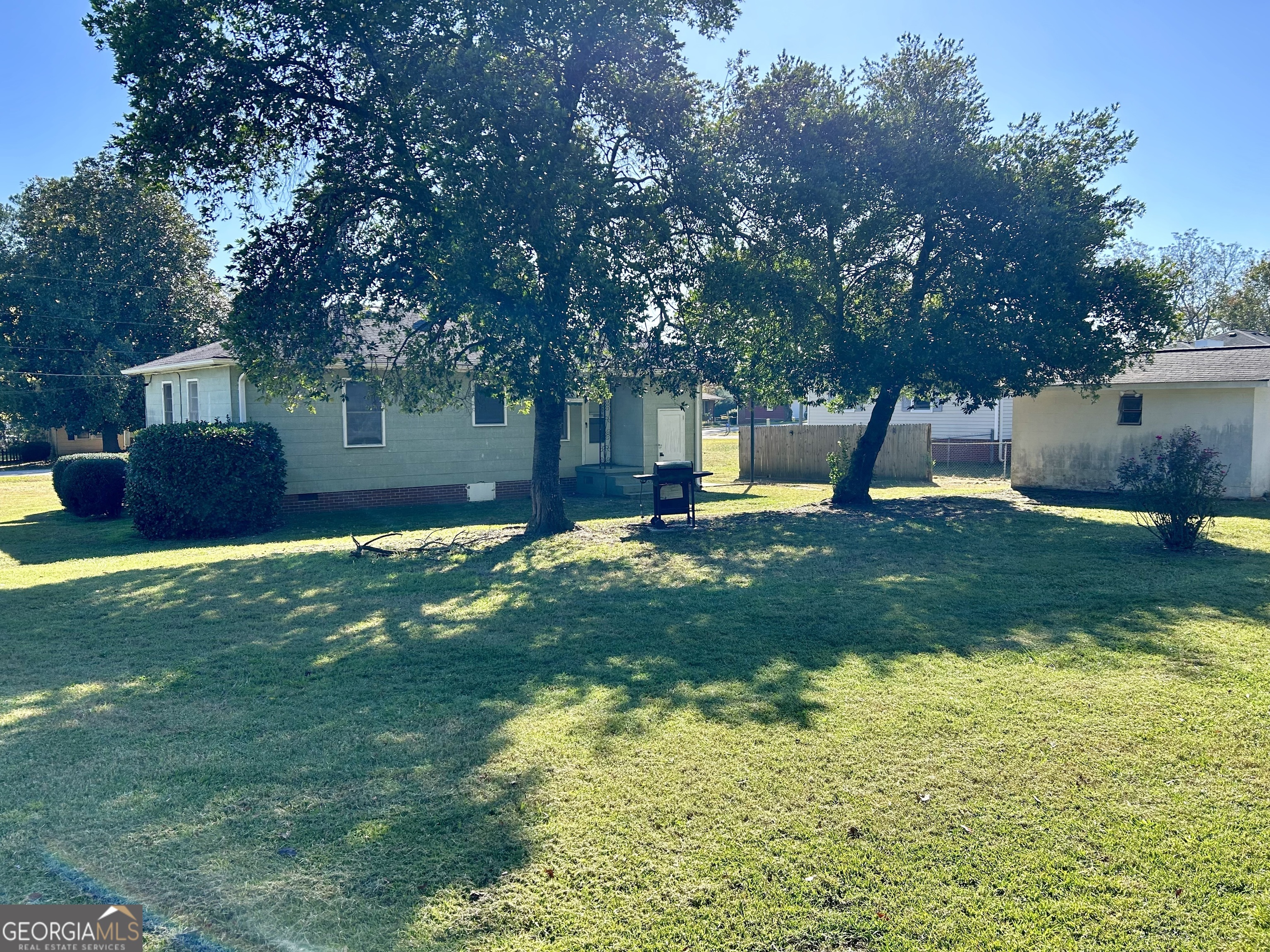 122 Gloria Street Hartwell, GA 30643 - Photo 6 of 16