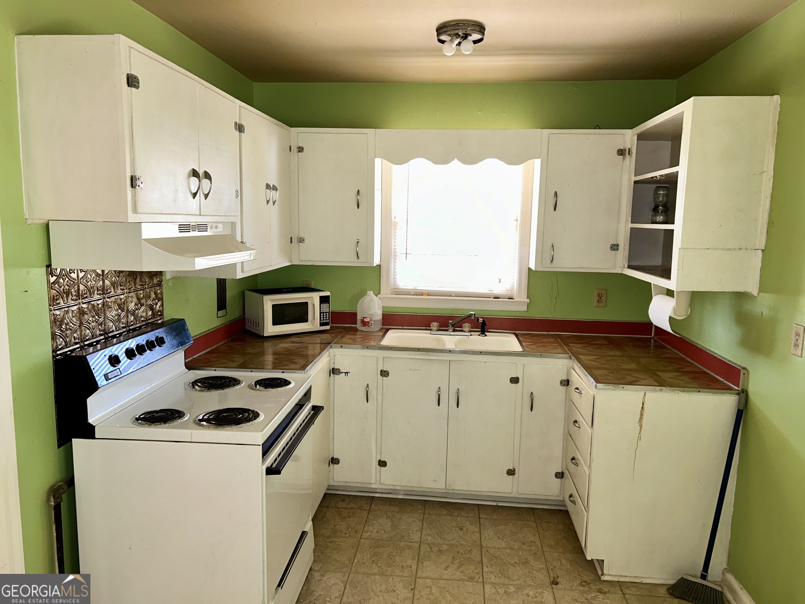 122 Gloria Street Hartwell, GA 30643 - Photo 8 of 16