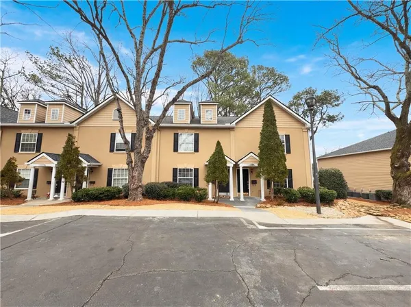 $217,000 | 806 Brighton Point, Atlanta, GA 30328