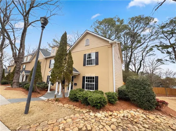 $217,000 | 806 Brighton Point, Atlanta, GA 30328