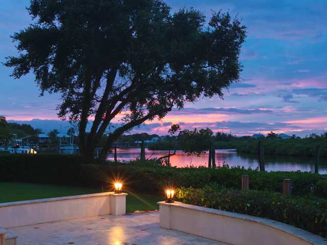 353 Old Jupiter Beach Road Jupiter, FL 33477 - Photo 3 of 37 Sunset