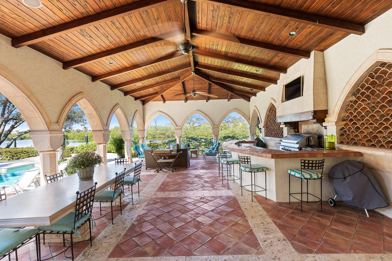 353 Old Jupiter Beach Road Jupiter, FL 33477 - Photo 5 of 37 Covered Summer Kitchen
