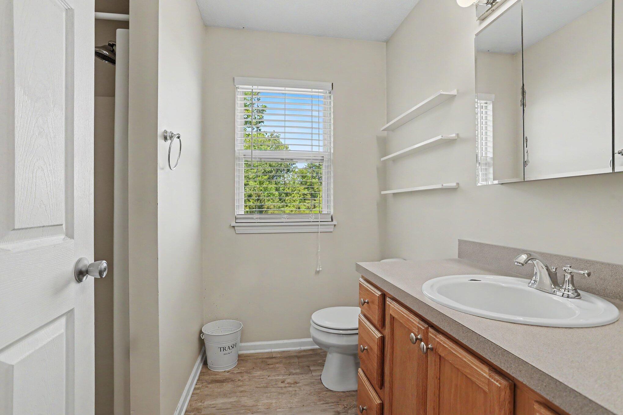 6006 Wise Road Lansing, MI 48911 - Photo 16 of 20 016_file_2747