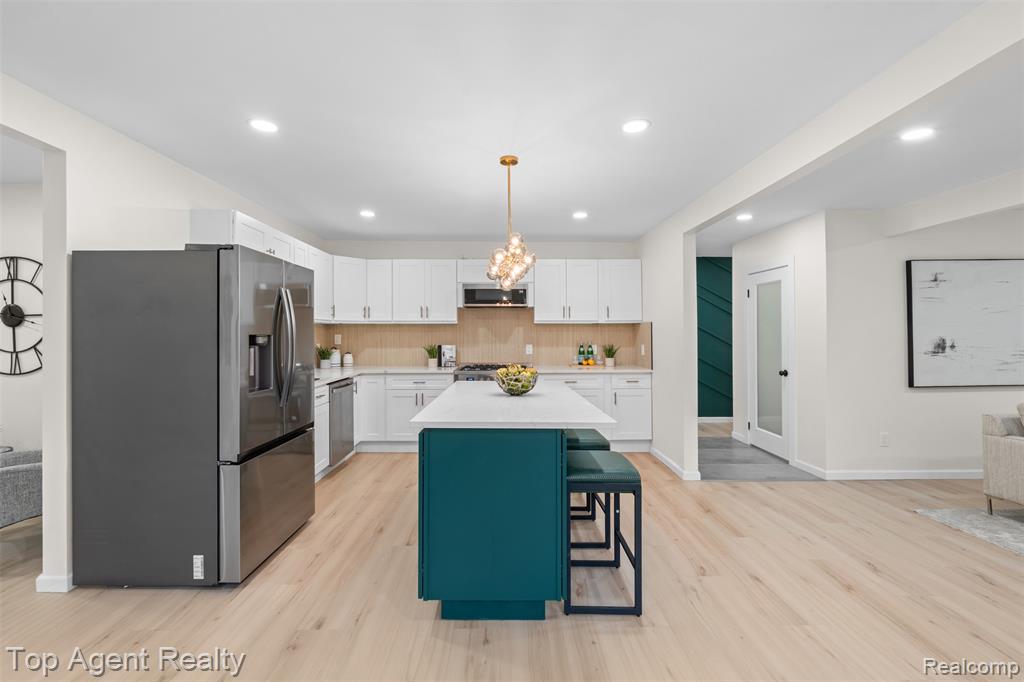 784 Barrington Road Grosse Pointe, MI 48230 - Photo 8 of 55