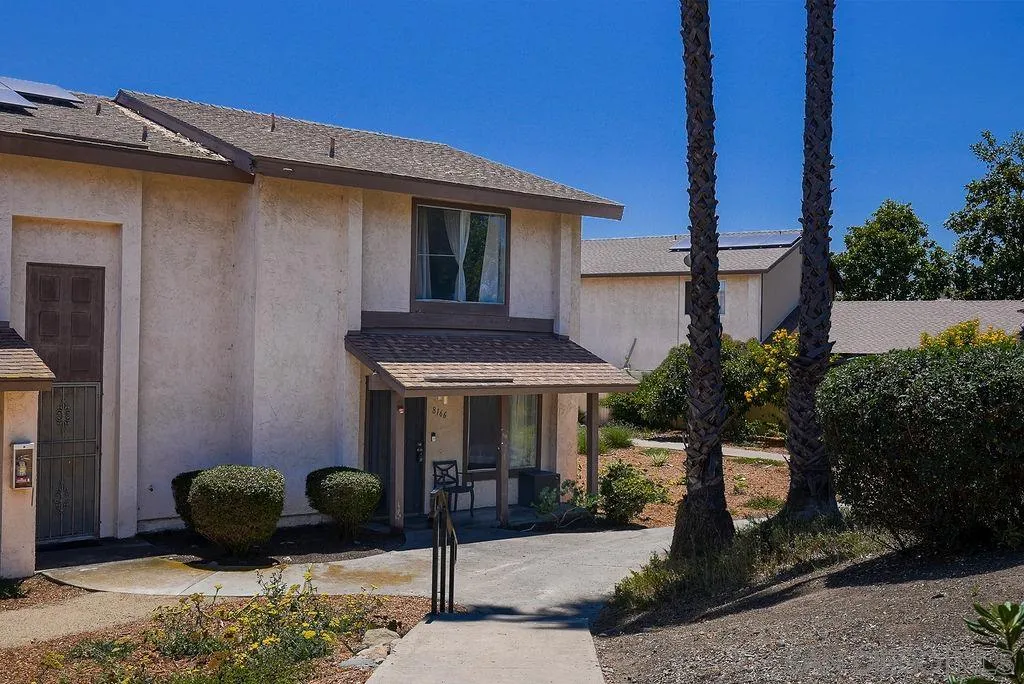 8166 Paradise Valley Court Spring Valley, CA 91977 - Photo 11 of 64