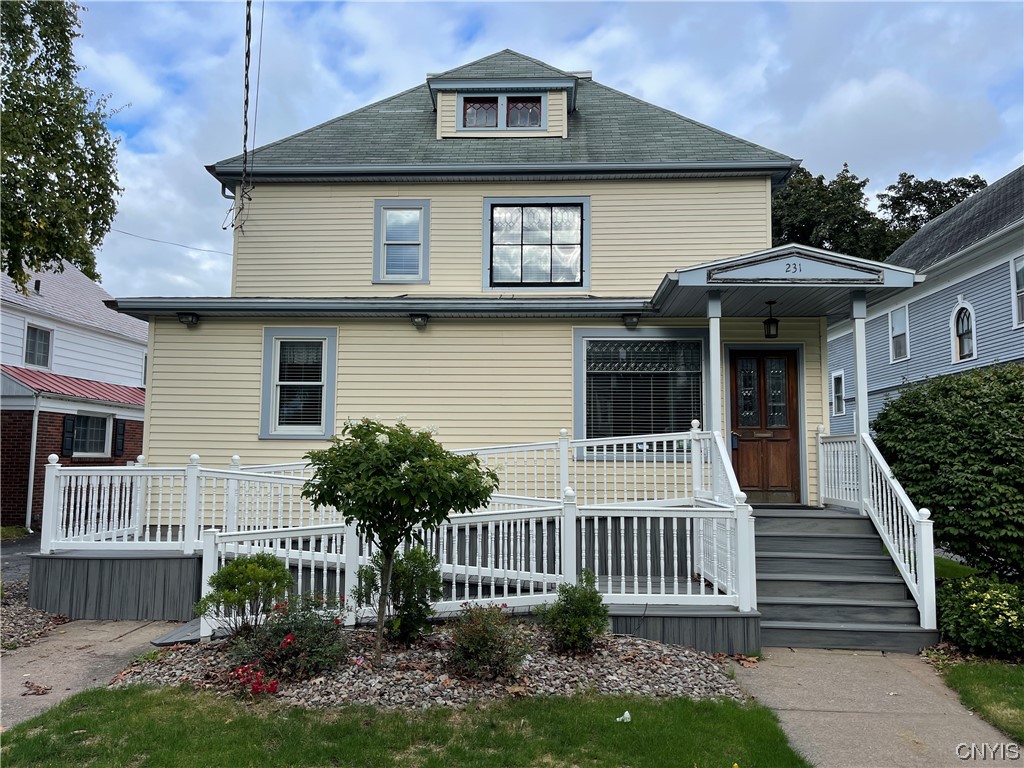 231 Broad Street Oneida, NY 13421 - Photo 1 of 46