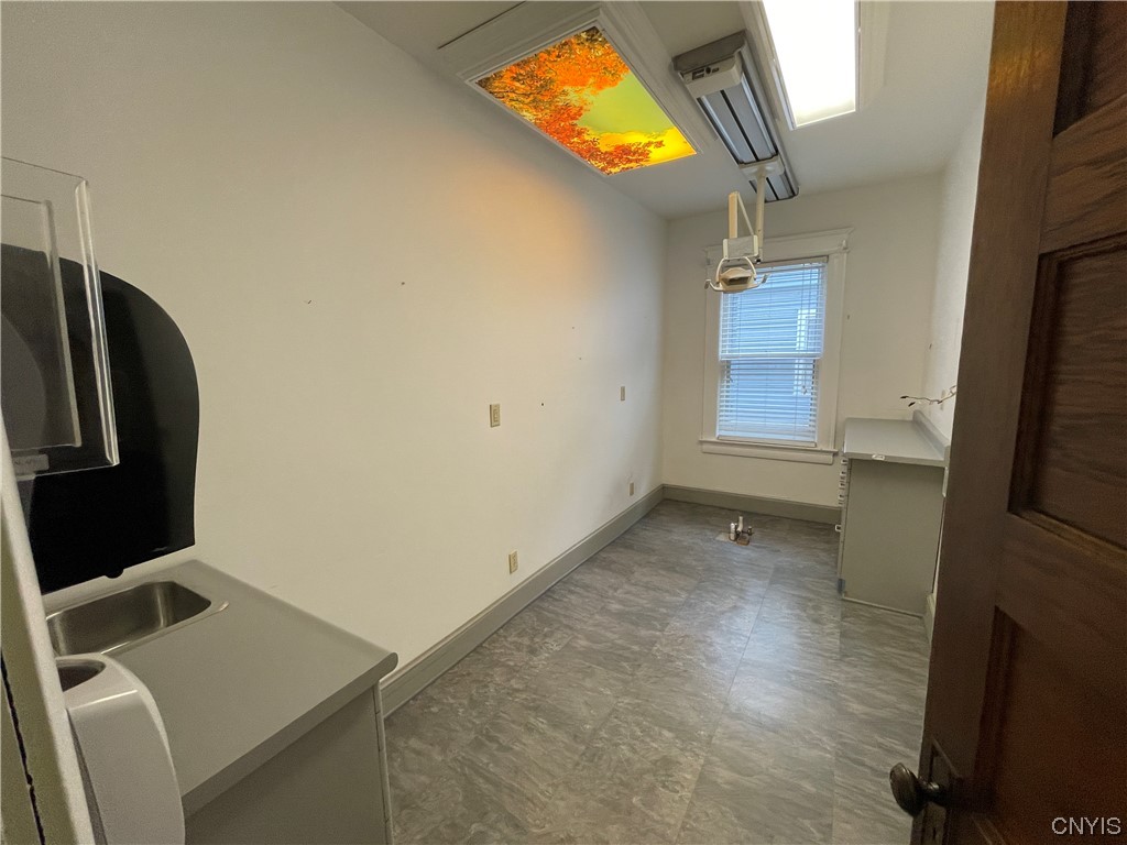 231 Broad Street Oneida, NY 13421 - Photo 18 of 46