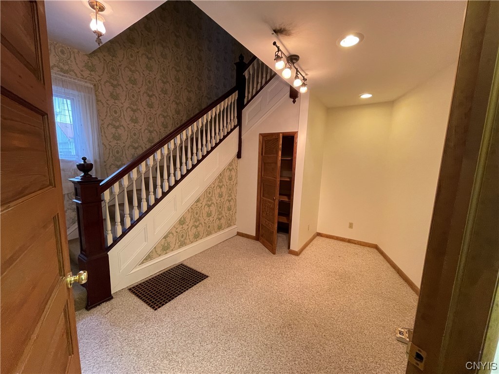 231 Broad Street Oneida, NY 13421 - Photo 25 of 46