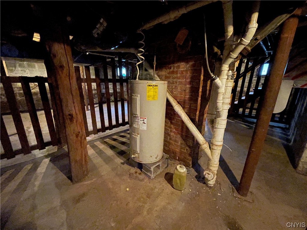 231 Broad Street Oneida, NY 13421 - Photo 41 of 46