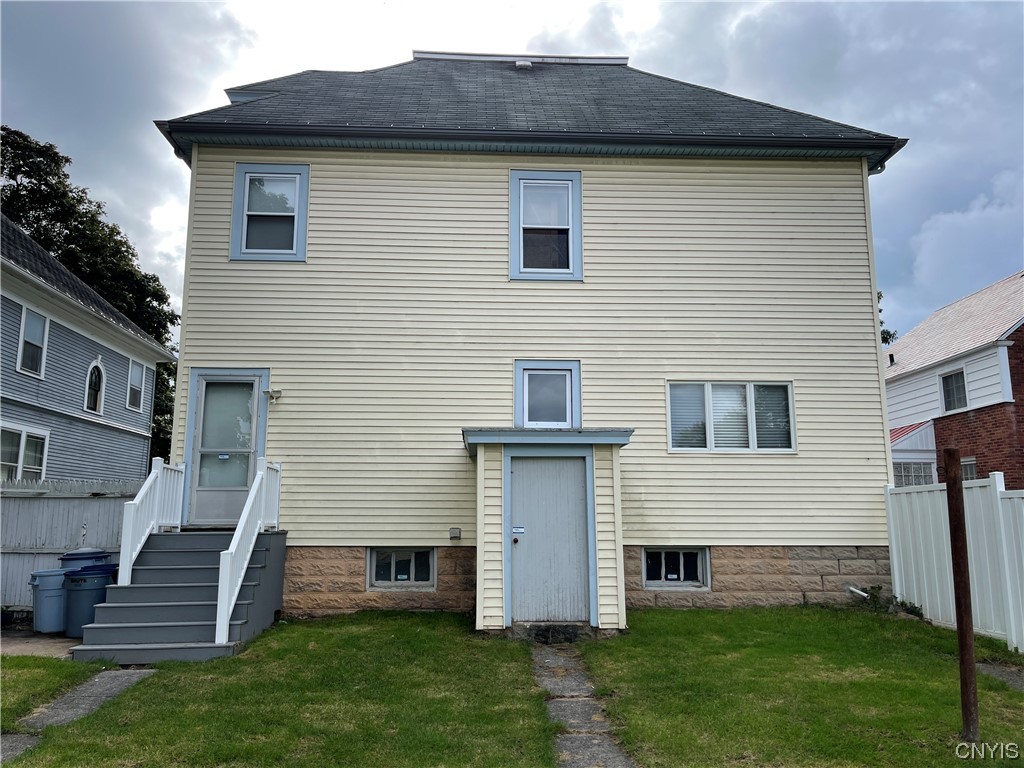 231 Broad Street Oneida, NY 13421 - Photo 8 of 46