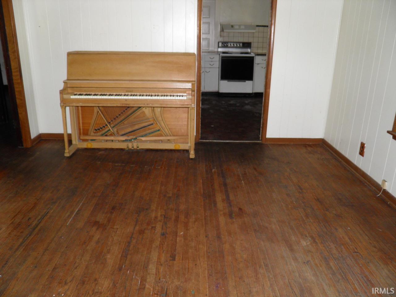 551 South Washington Street Bloomington, IN 47401 - Photo 2 of 9