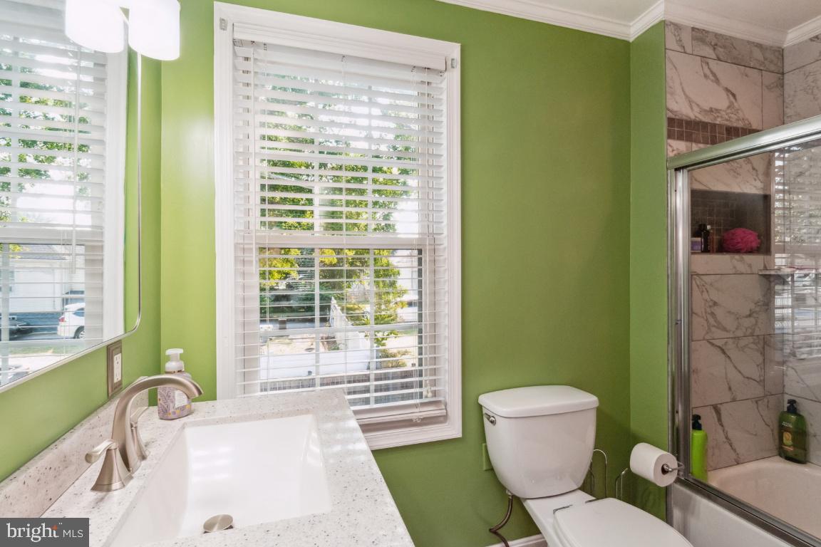 330 Townsend Road Baltimore, MD 21221 - Photo 31 of 35