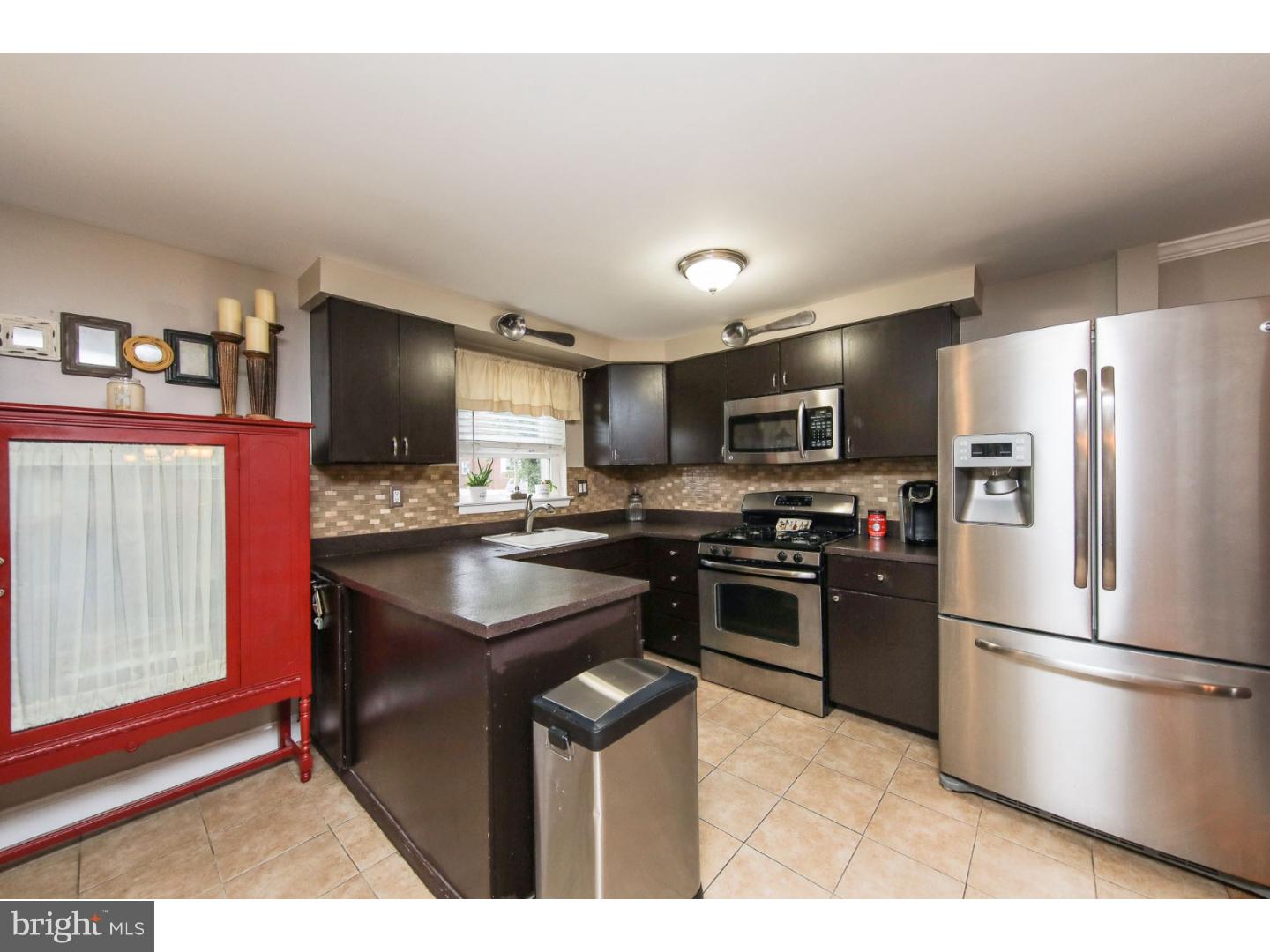 7333 Hiola Road Philadelphia, PA 19128 - Photo 11 of 25 Gallery Image 11