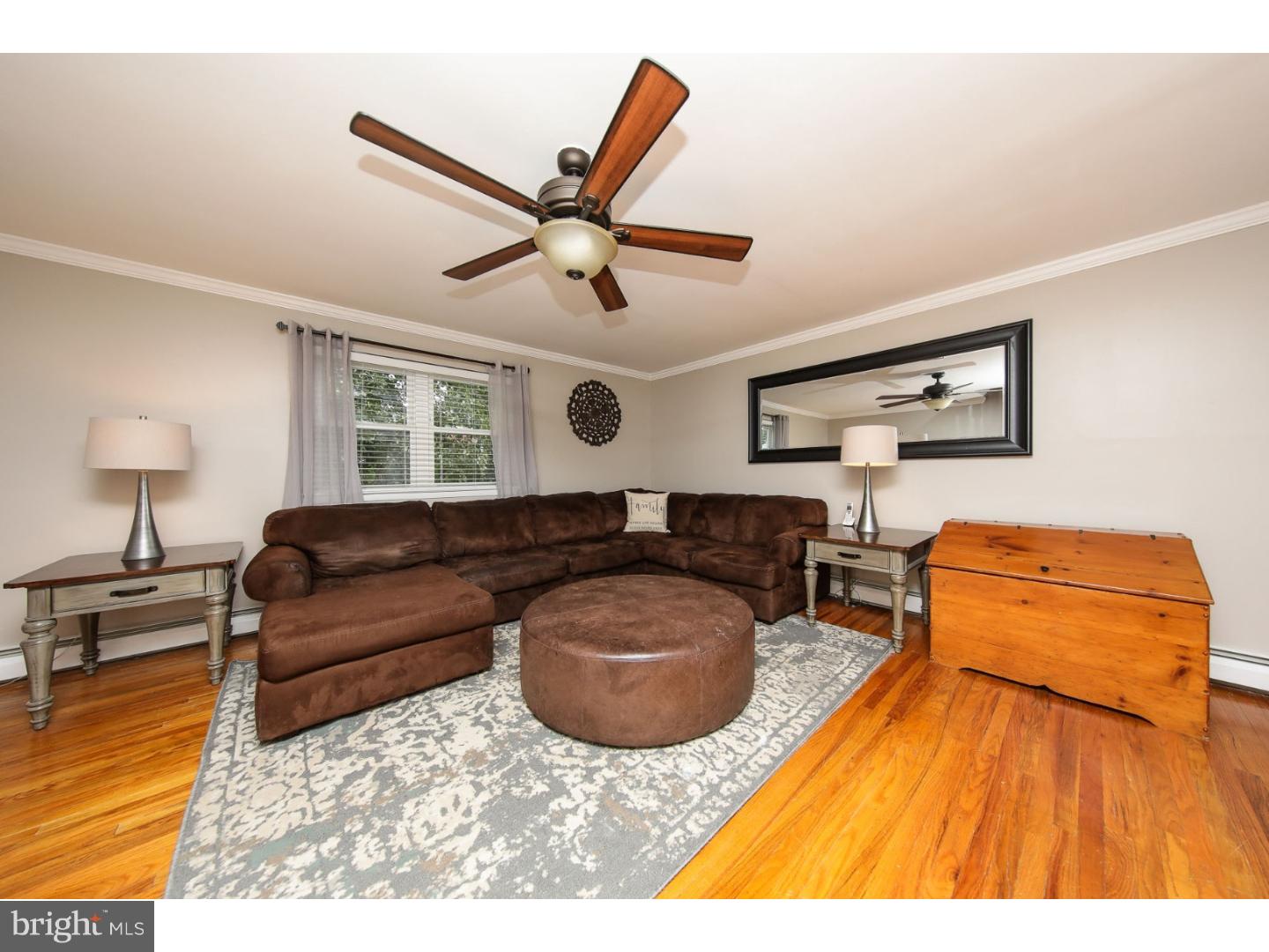 7333 Hiola Road Philadelphia, PA 19128 - Photo 3 of 25 Gallery Image 3