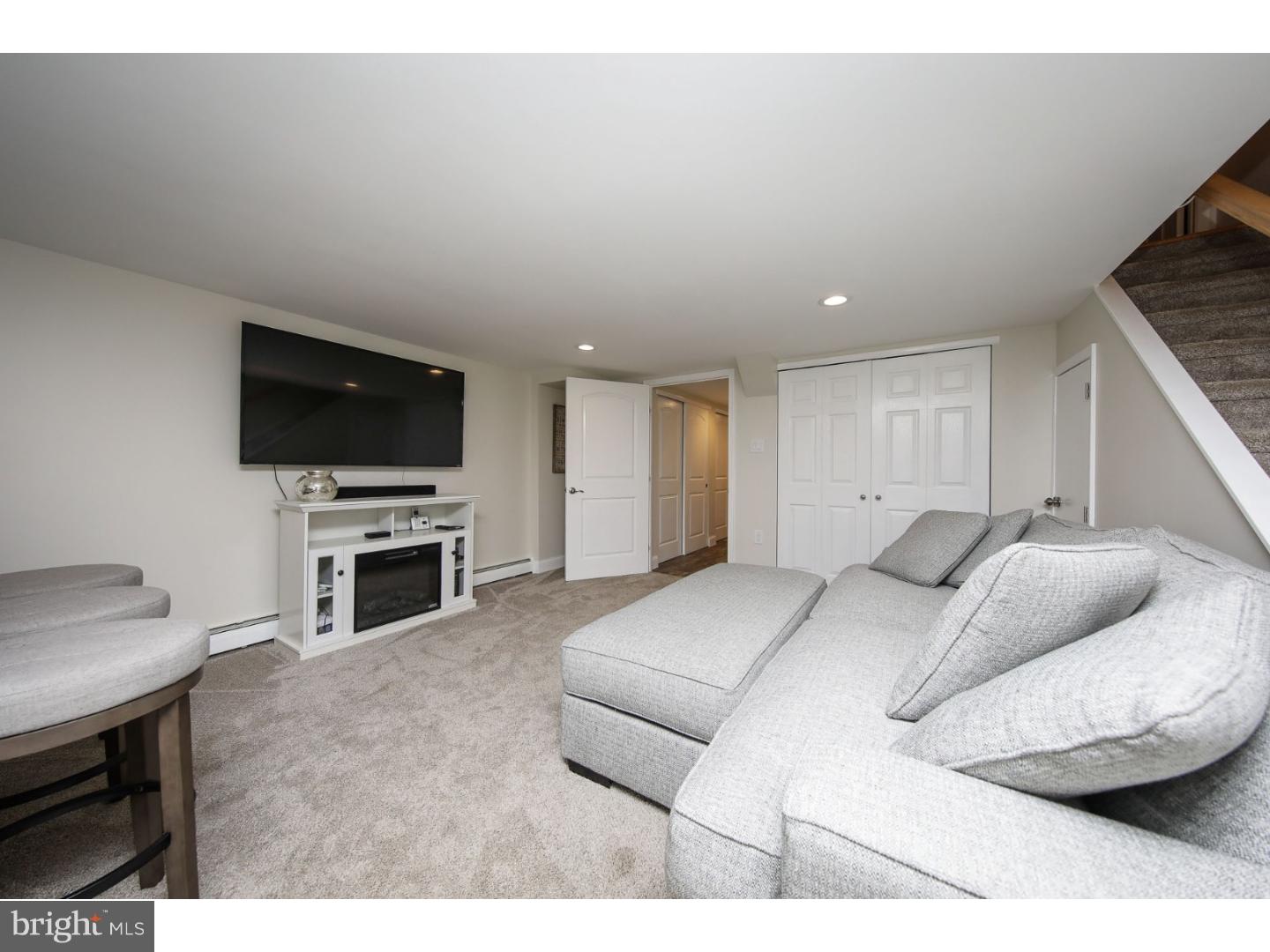 7333 Hiola Road Philadelphia, PA 19128 - Photo 23 of 25 Gallery Image 23