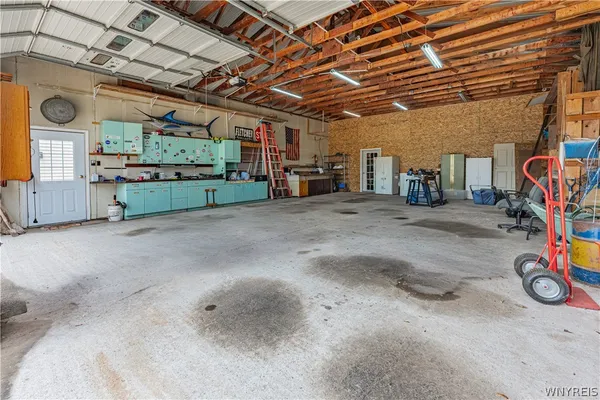 $429,999 | 1693 West Creek Road, Newfane, NY 14028