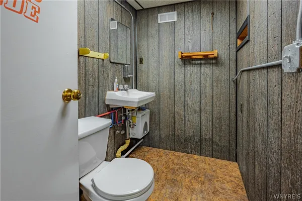 $429,999 | 1693 West Creek Road, Newfane, NY 14028