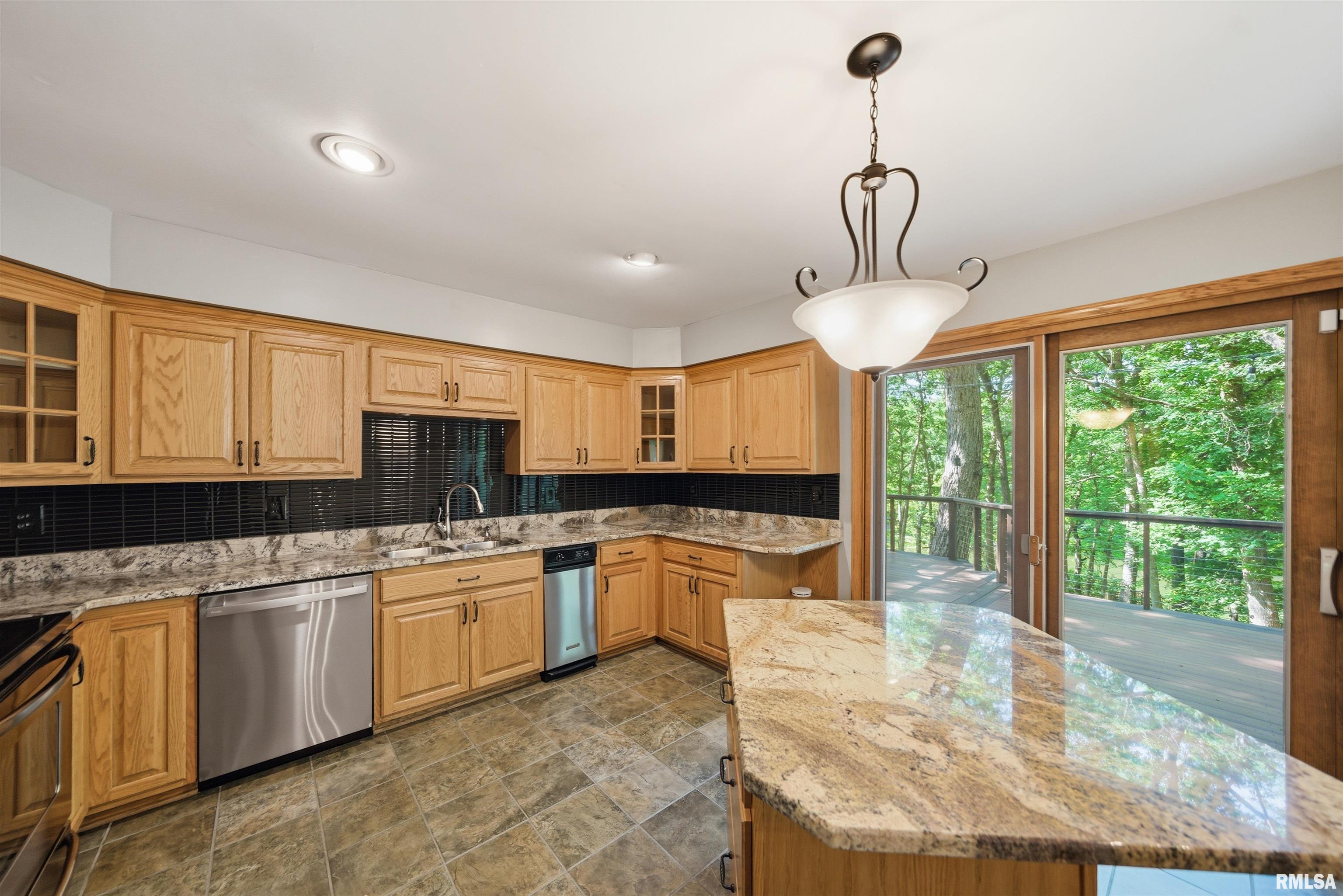 1323 East Truitt Road Chillicothe, IL 61523 - Photo 20 of 96