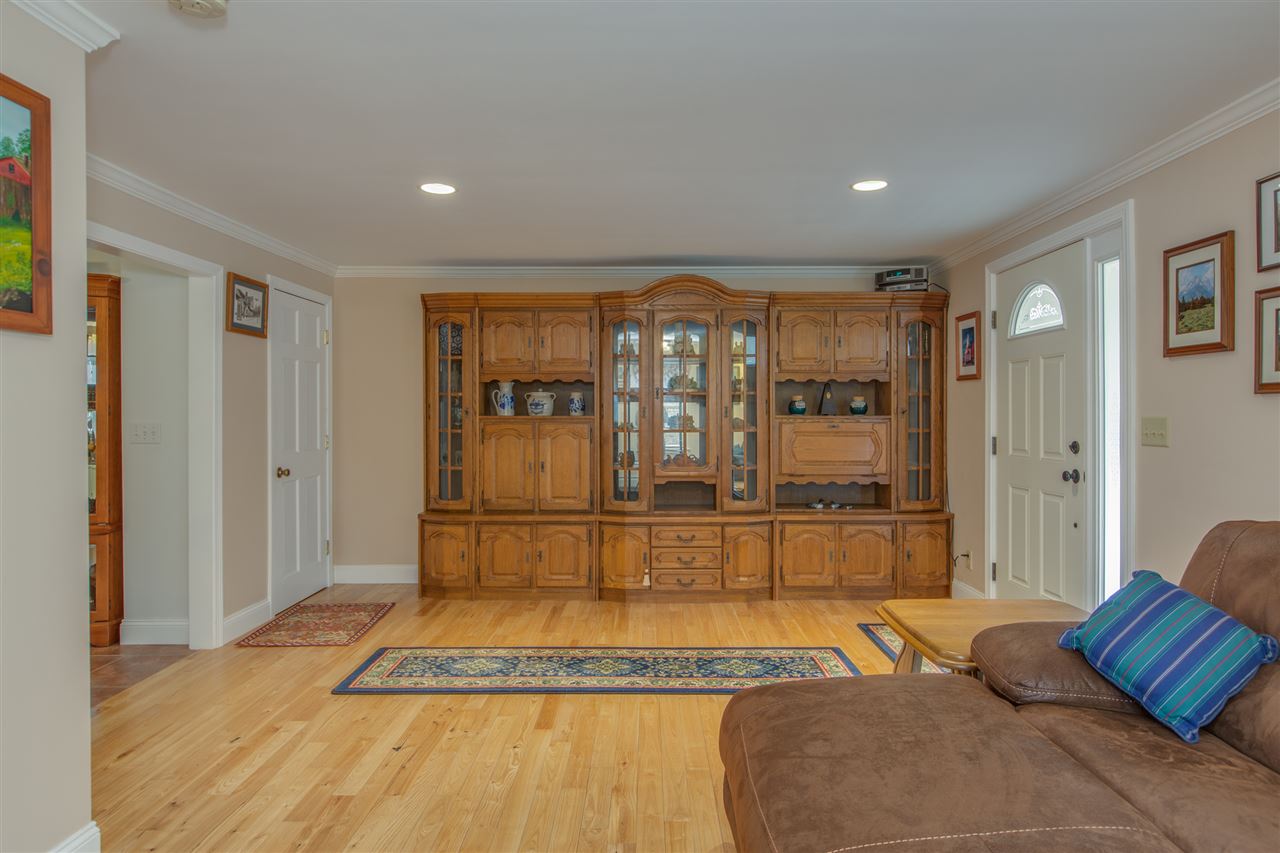155 S Road Deerfield, NH 03037 - Photo 10 of 40 Gallery Image 10