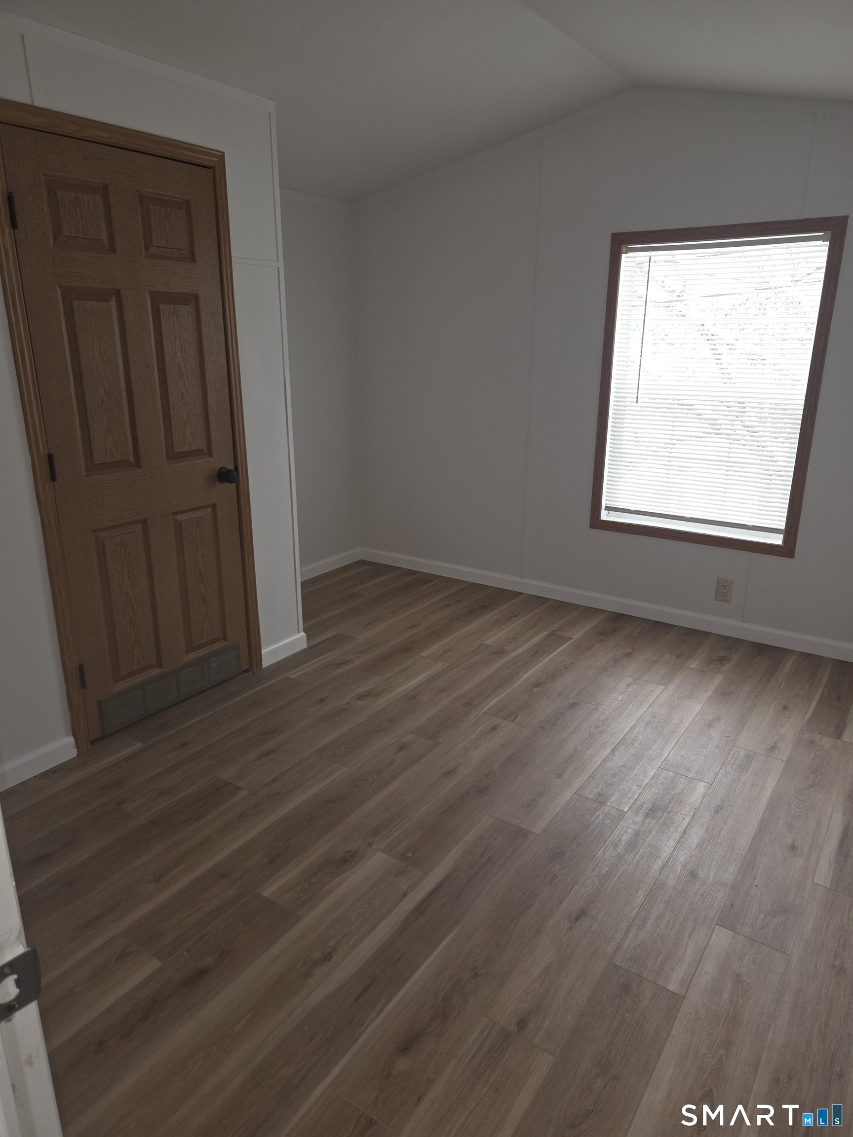 53 Prentice Street Norwich, CT 06380 - Photo 12 of 13