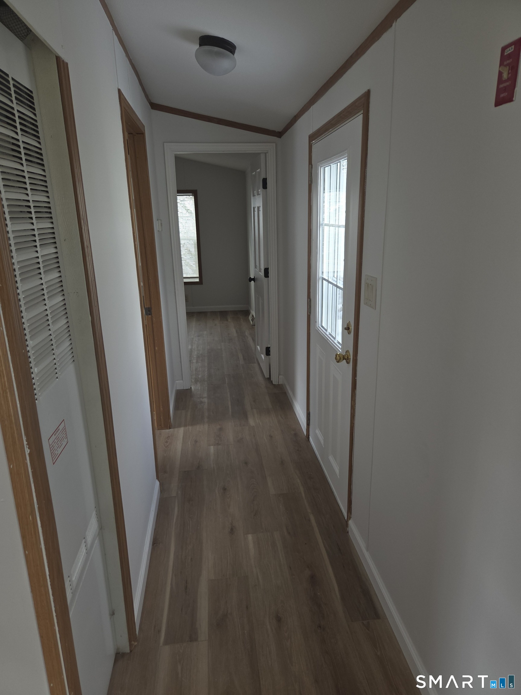 53 Prentice Street Norwich, CT 06380 - Photo 7 of 13