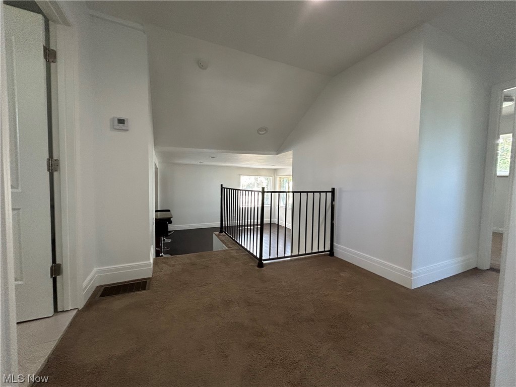 783 East Waterloo Road Akron, OH 44306 - Photo 9 of 24