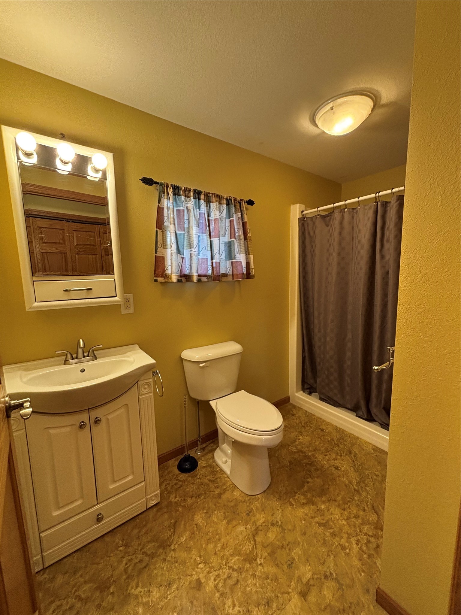 203 9th Street Cameron, WI 54822 - Photo 13 of 46