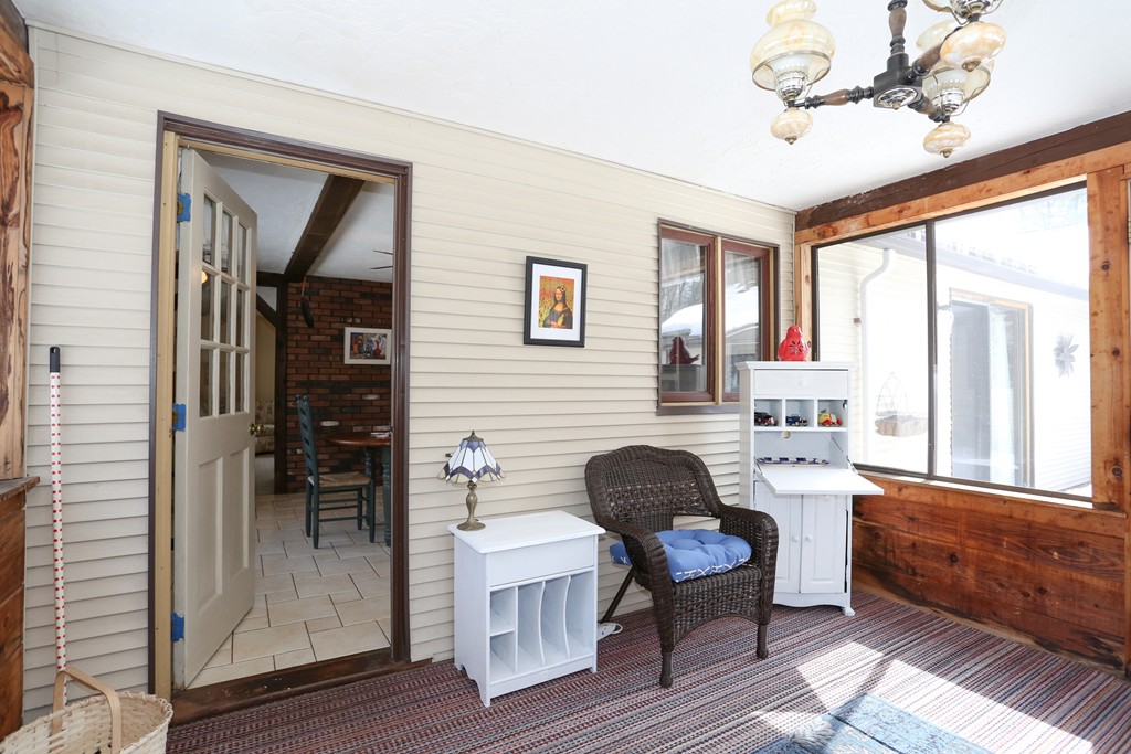 39 Juniper Road Marlborough, MA 01752 - Photo 11 of 29 Gallery Image 11