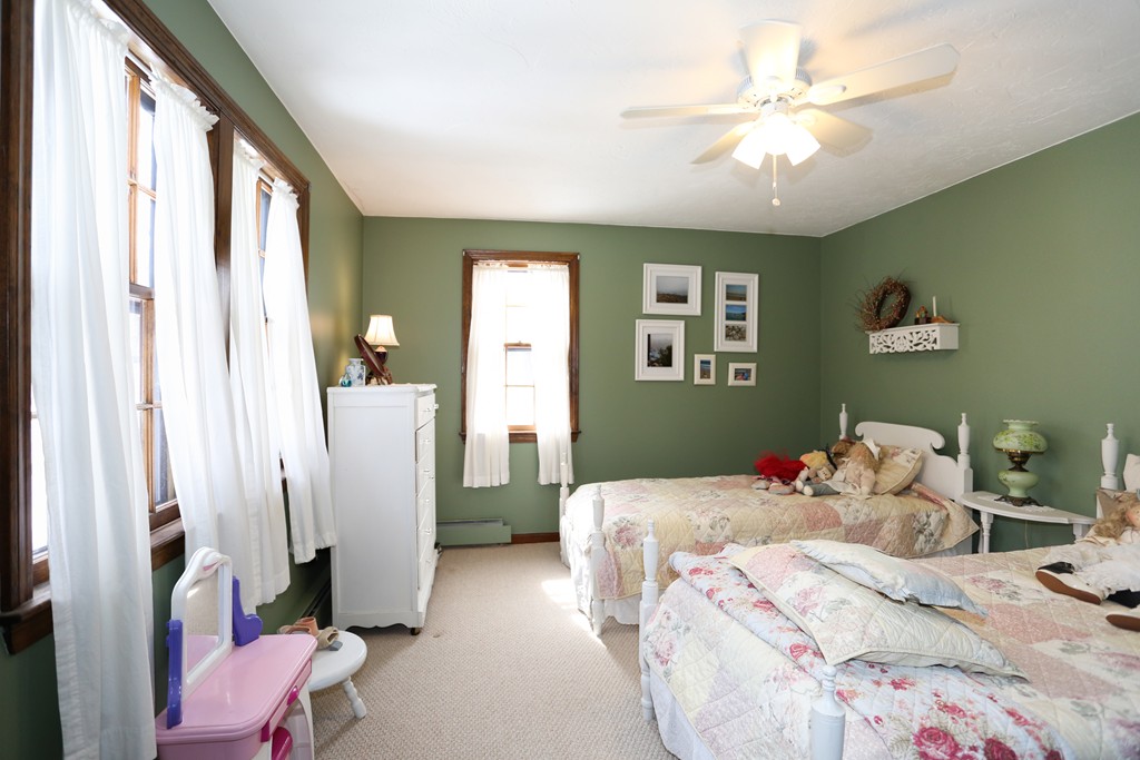 39 Juniper Road Marlborough, MA 01752 - Photo 14 of 29 Gallery Image 14