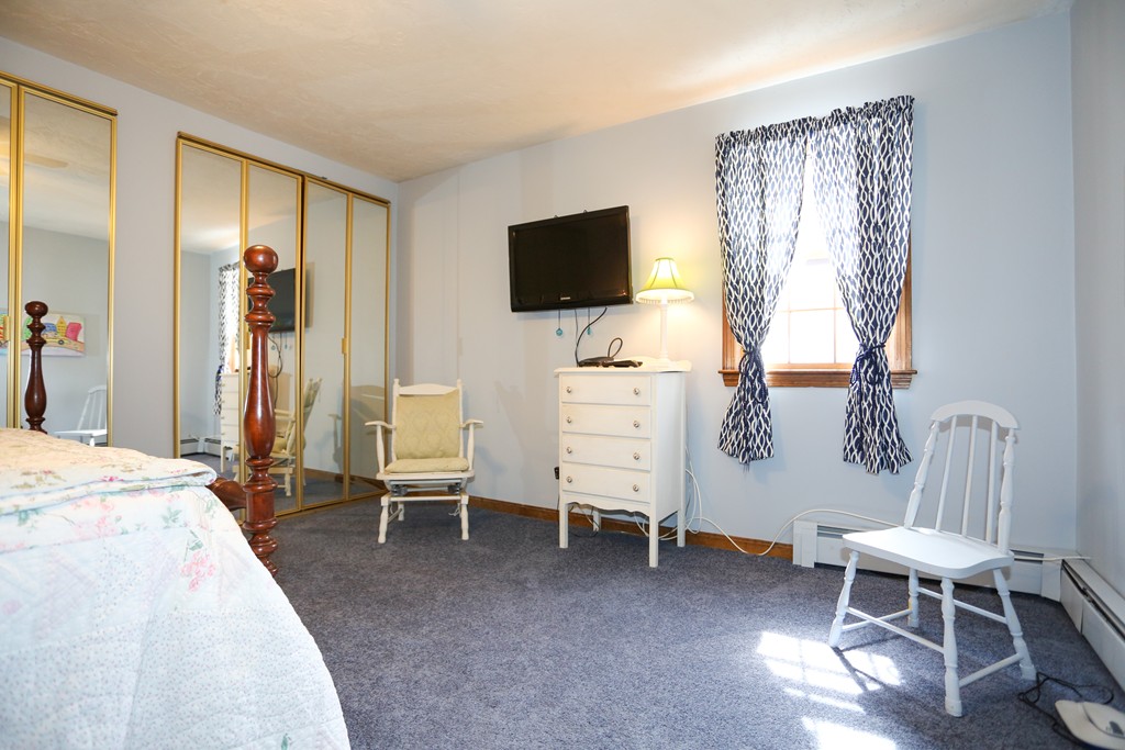 39 Juniper Road Marlborough, MA 01752 - Photo 16 of 29 Gallery Image 16