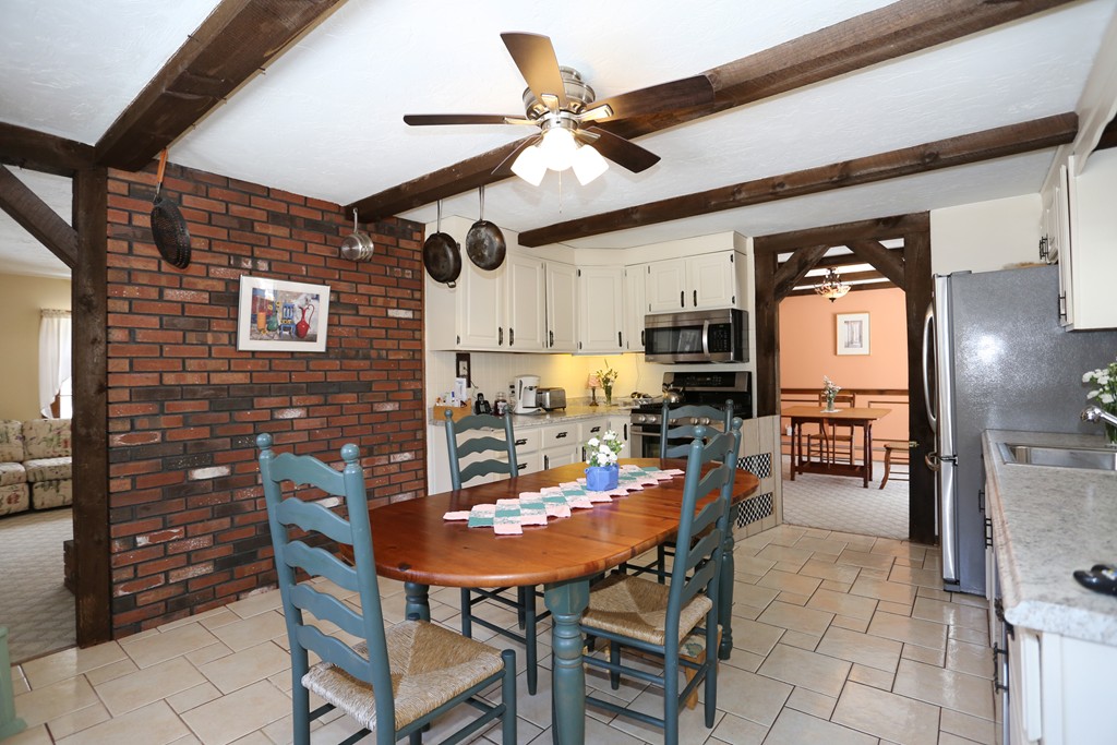 39 Juniper Road Marlborough, MA 01752 - Photo 8 of 29 Gallery Image 8