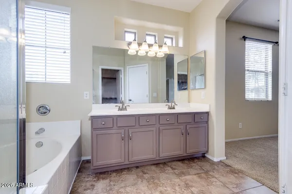 $2,300 | 1886 East Don Carlos, Unit 126, Tempe, AZ 85281